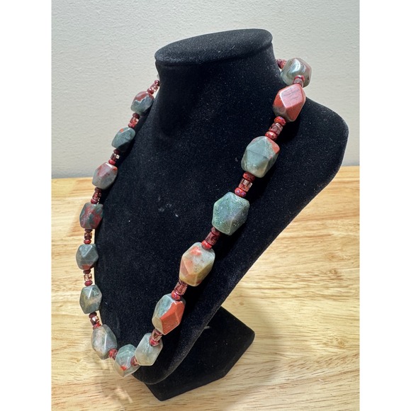 Bloodstone 20" Necklace and Earrings Jewelry Set Gemstone - Picture 5 of 16